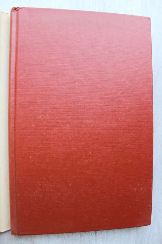 Between God and Satan - Helmu Thielicke
