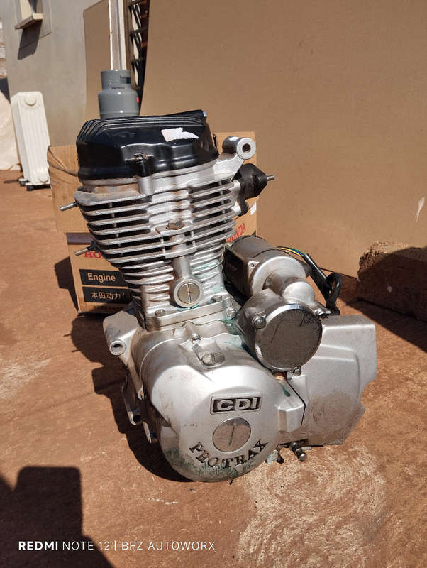 Protrax 250cc motorbike engine
