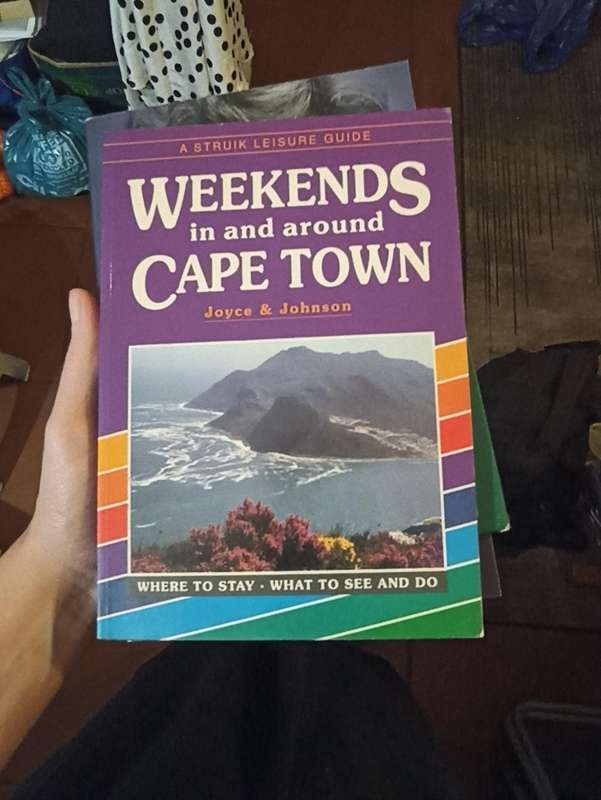 Weekends in and around Cape Town: Joyce & Johnson (Paperback)