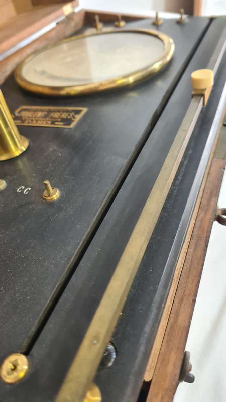 Antique Pouleng Freres pH Meter