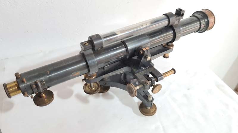 Antique Otto Fennel Sohne Surveyors Level