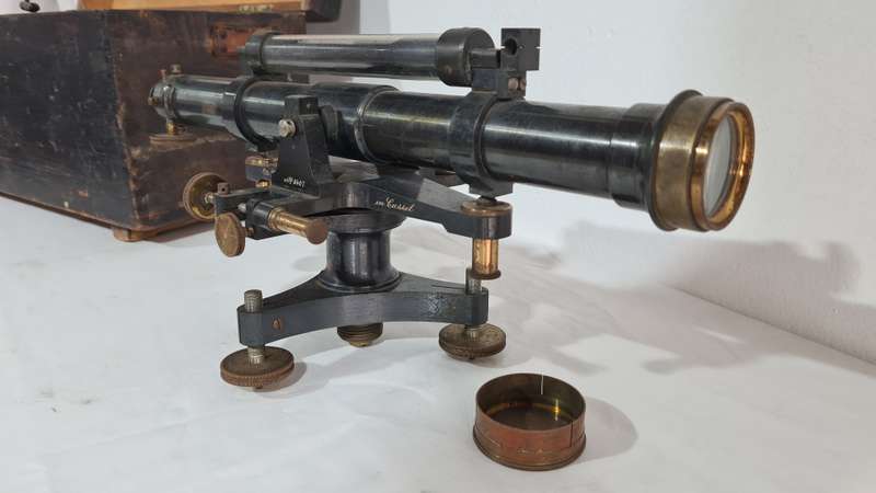 Antique Otto Fennel Sohne Surveyors Level