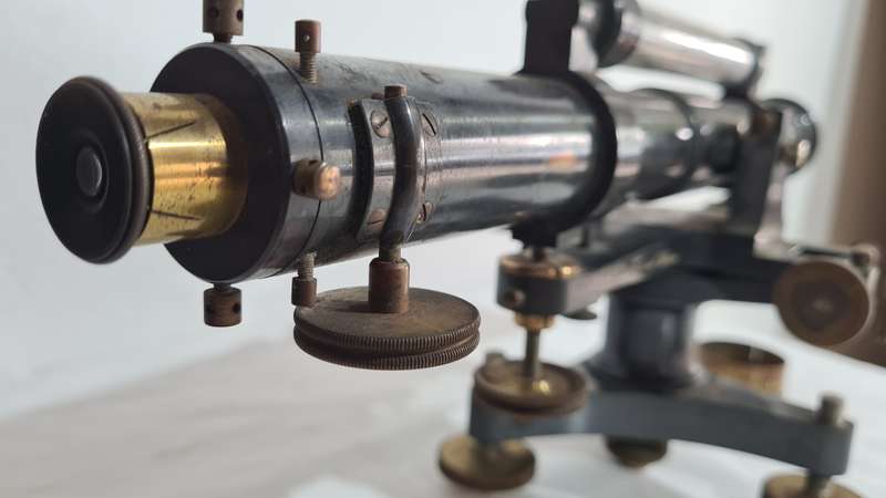 Antique Otto Fennel Sohne Surveyors Level