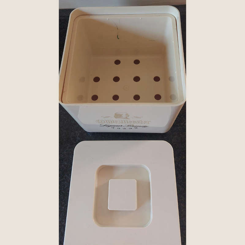 Collectable White Oude Meester Ice Bucket