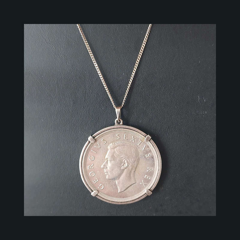George VI Five Shilling Coin set in silver pendant frame
