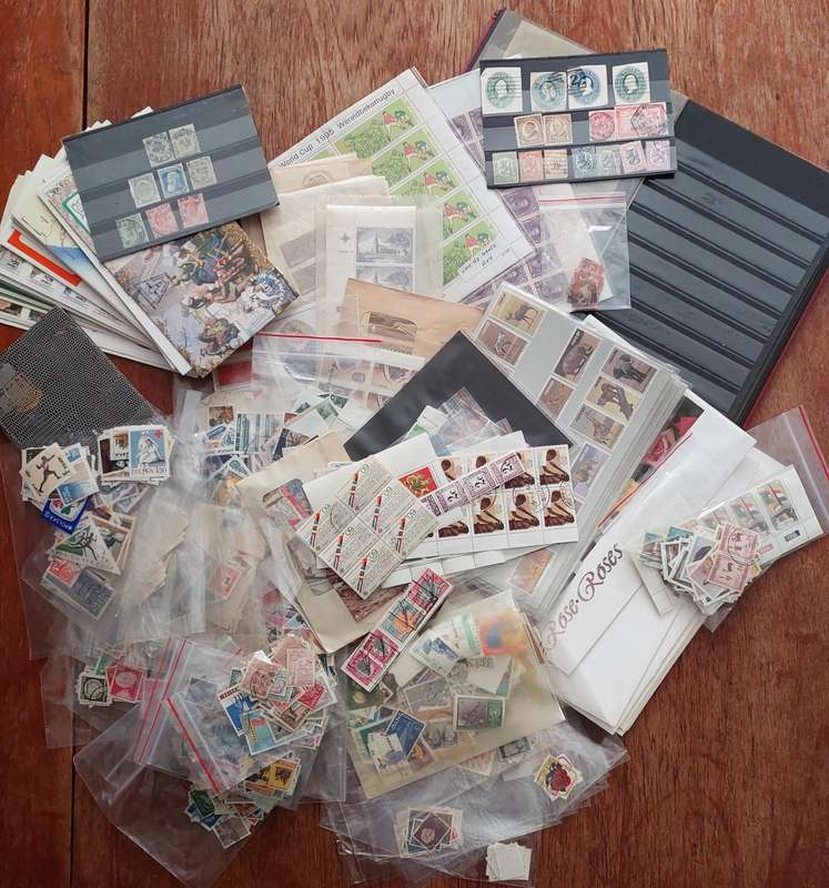 Wonderbox - Stamps & accessories, Small box (33 x 21 x 9cm), see below