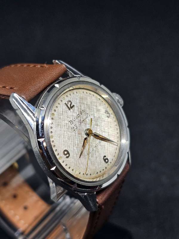 Vintage early 60s Swiss Bulova Automatic, 23 Jewels KAW