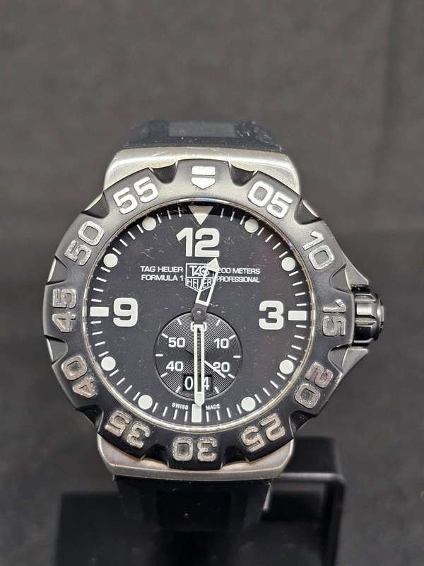 Tag Heuer WAH1010 Grande Date Black Dial