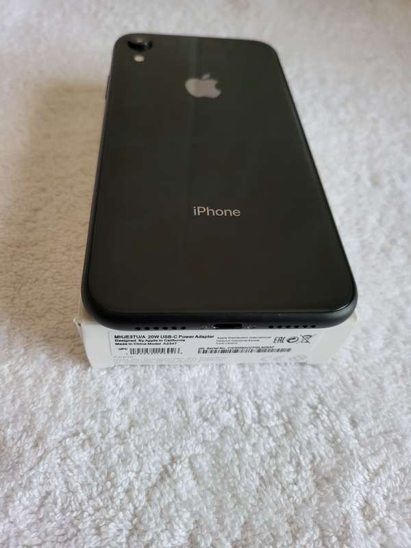 iPhone - XR - Black - 128GB - Excellent Condition - With Extras