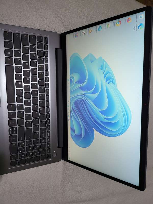 Lenovo - IdeaPad 3 - i7 11th Gen - 12GB - 512GB SSD - Very Good Condition