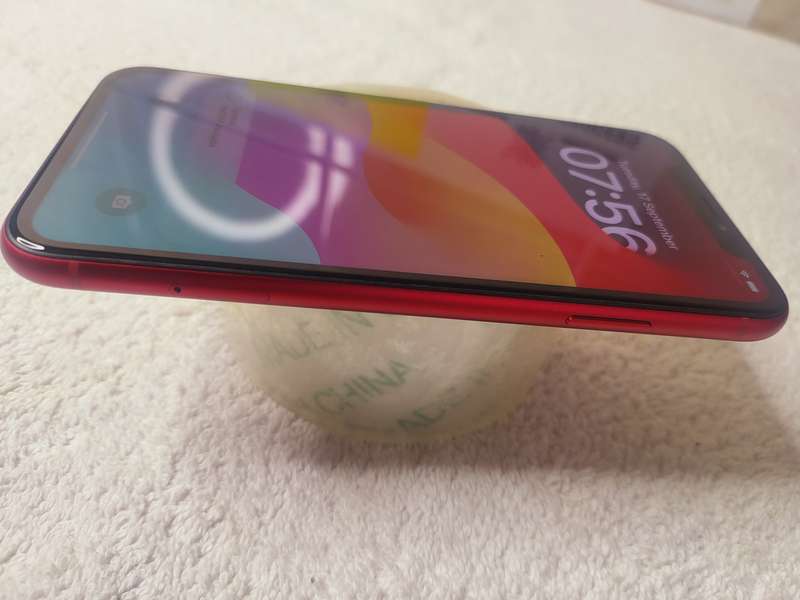 iPhone XR Product Red 128GB With Extras