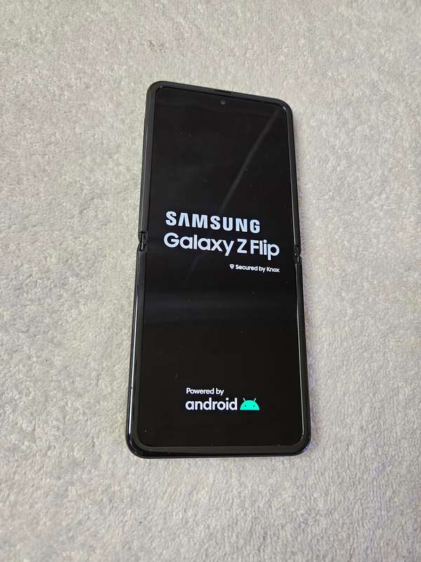 Samsung Galaxy - FLIP - 5G - 256GB - All Networks - Mystic Grey - Excellent Condition