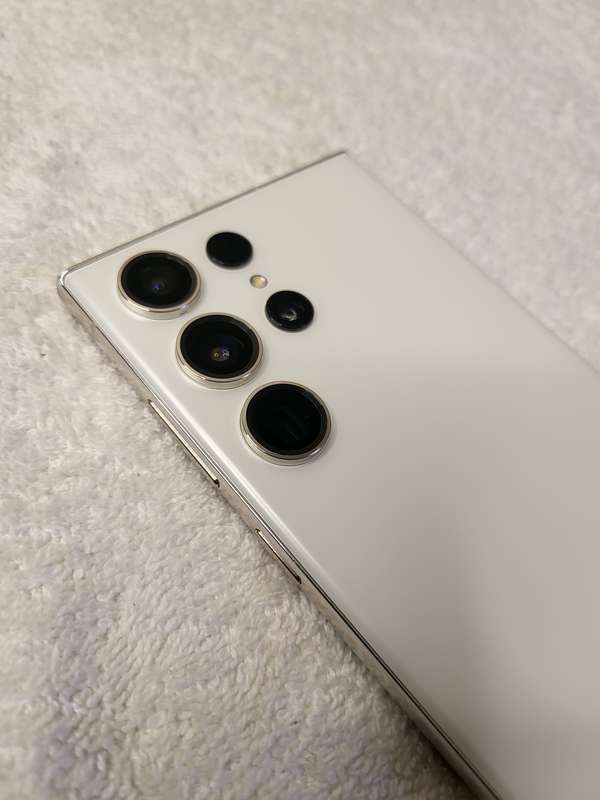 Samsung Galaxy - S23 Ultra - Dual Sim - 256GB  - Cream - Excellent Condition - With Extras