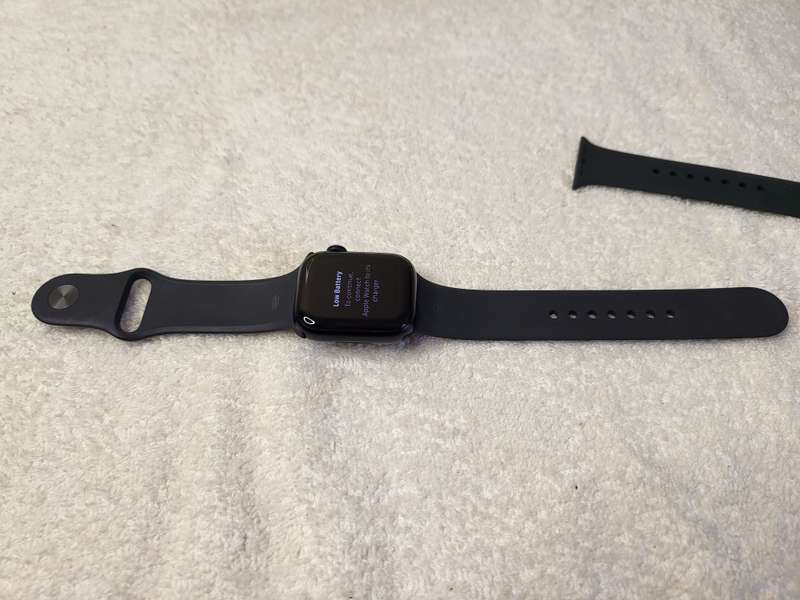 Apple Watch - Series 8 - GPS + Cellular - 32GB - Midnight - Excellent Condition