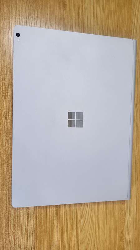 Microsoft Surface Book 3 | 2 in 1 | 10th Gen i5, 8GB, 256GB SSD | Touch Screen