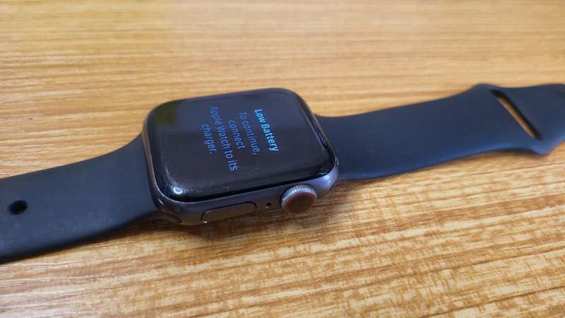 Apple Watch Series 4 GPS + Cellular Black