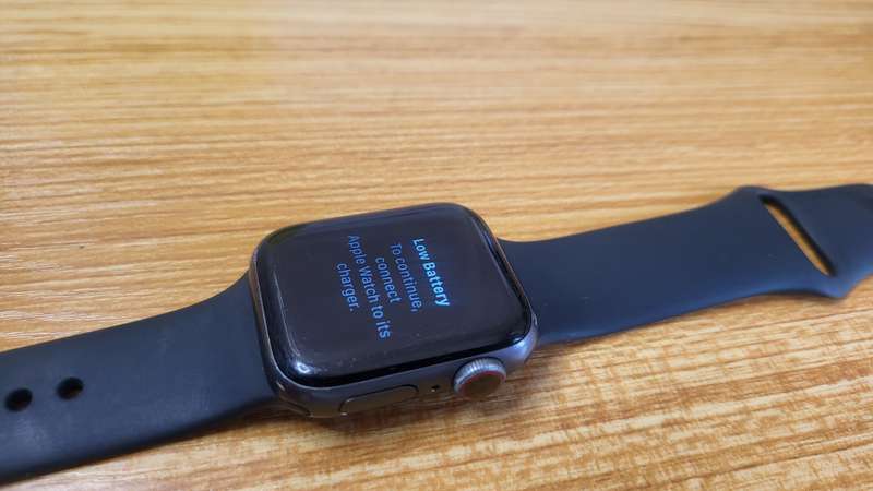 Apple Watch Series 4 GPS + Cellular Black
