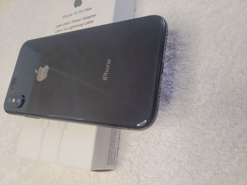 iPhone XS - Space Grey - 256GB - With Extras - Excellent Condition
