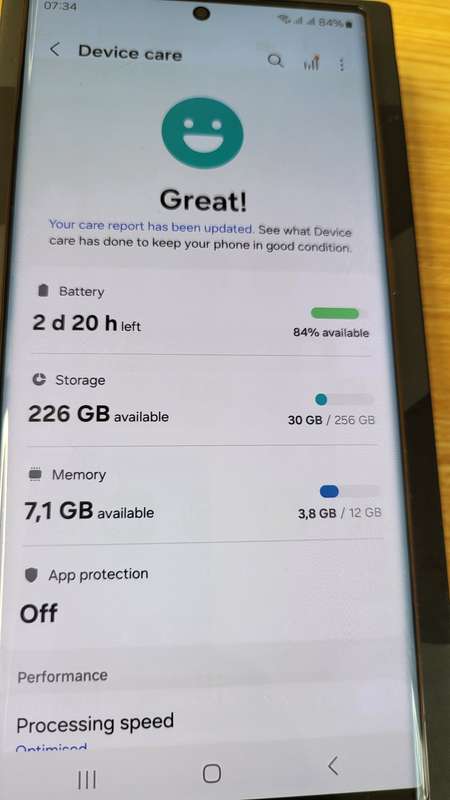 Samsung Galaxy | S22 Ultra 5G | 256GB | All Networks | Dual Sim | Black | Very Good Condition