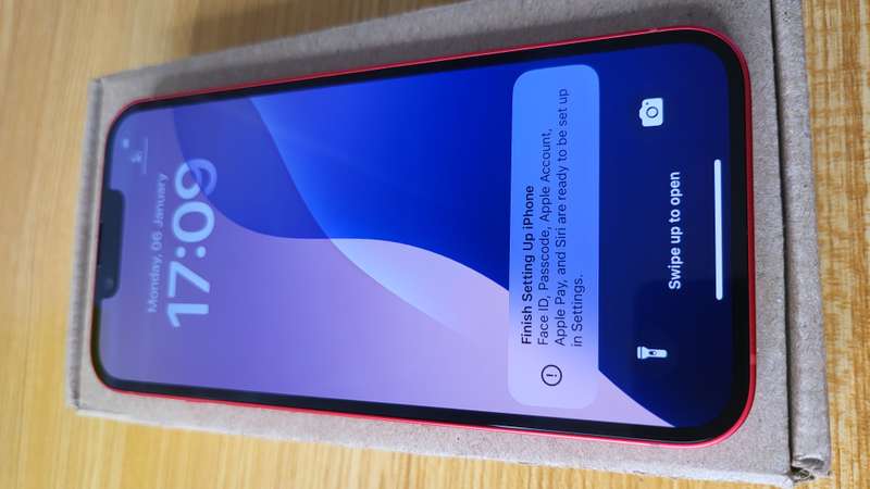 iPhone 14 | Dual eSim | Red | 128GB | With Extras