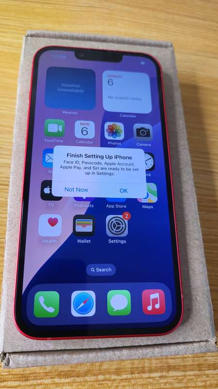 iPhone 14 | Dual eSim | Red | 128GB | With Extras