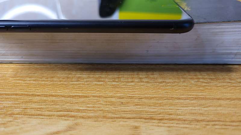 iPhone 7 | 32GB | Black | Very Good Condition | Complete Package