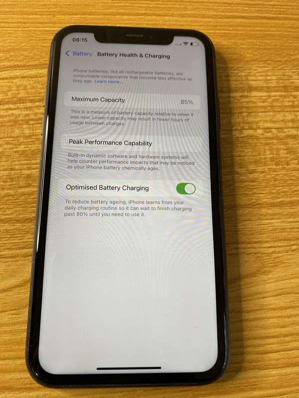 iPhone 11 - Black - 128GB