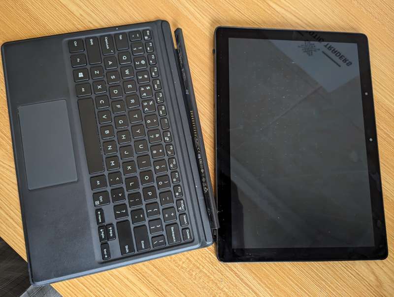 Dell Latitude - 5290 - 2 in 1 - i5 8th Gen - 8GB Ram - 256GB SSD - Very Good Condition - Please Read