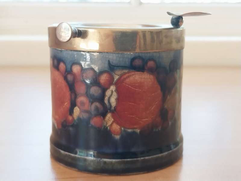 MOORCROFT POMEGRANATE PATTERN ASHTRAY
