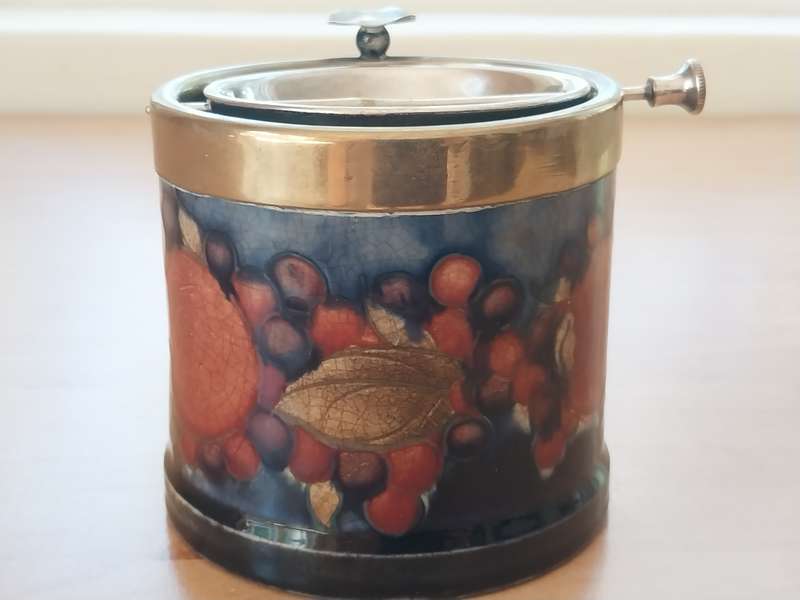 MOORCROFT POMEGRANATE PATTERN ASHTRAY