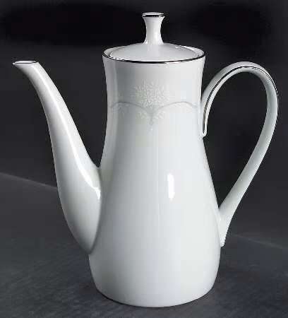 NORITAKE VINTAGE 24-PIECE TEA & COFFEE SERVICE - WHITEBROOK PATTERN