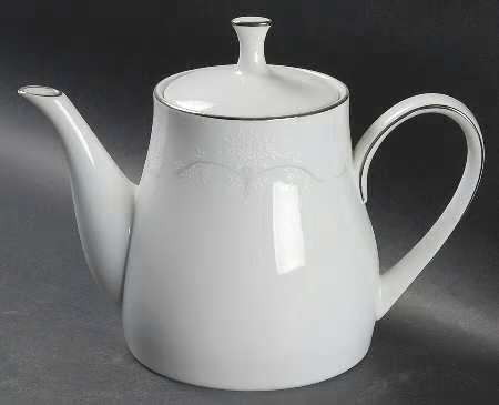 NORITAKE VINTAGE 24-PIECE TEA & COFFEE SERVICE - WHITEBROOK PATTERN