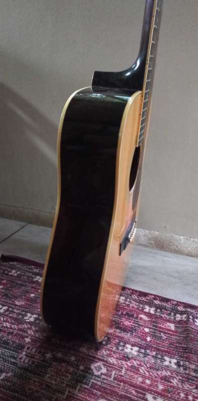 Suzuki steel string guitar