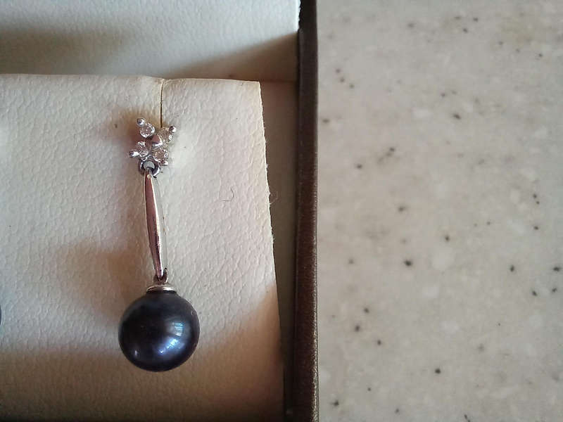 Goldsmiths Diamond and Tahitian pearl earrings