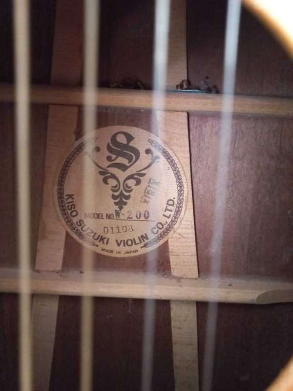 Suzuki steel string guitar