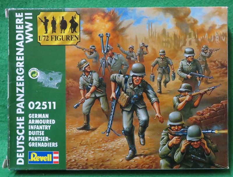 **Revell**Model kit**German Armoured Infantry (57 Parts)**1/72**Vintage**