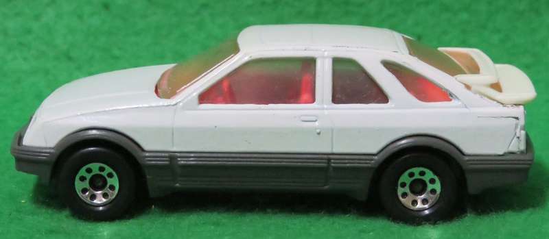 **Matchbox**Ford Sierra XR 4i - 1983**Made in England**Vintage**Metal base**