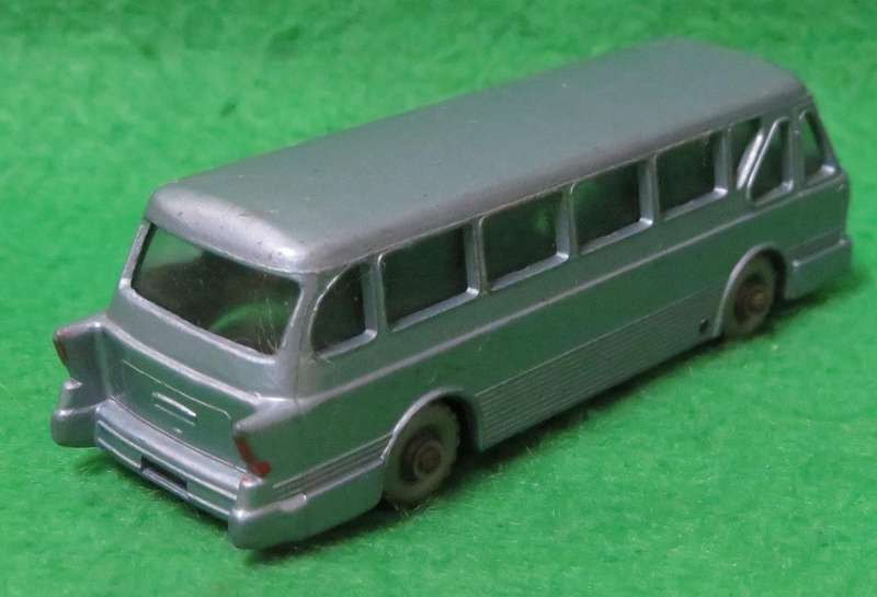 Matchbox Lesney**No. 40**Royal Tiger Coach**Made in England**