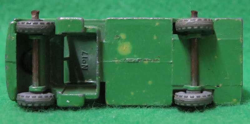 **Lesney No.17**Bedford Truck - Matchbox Removals Service**Made in England**Vintage**
