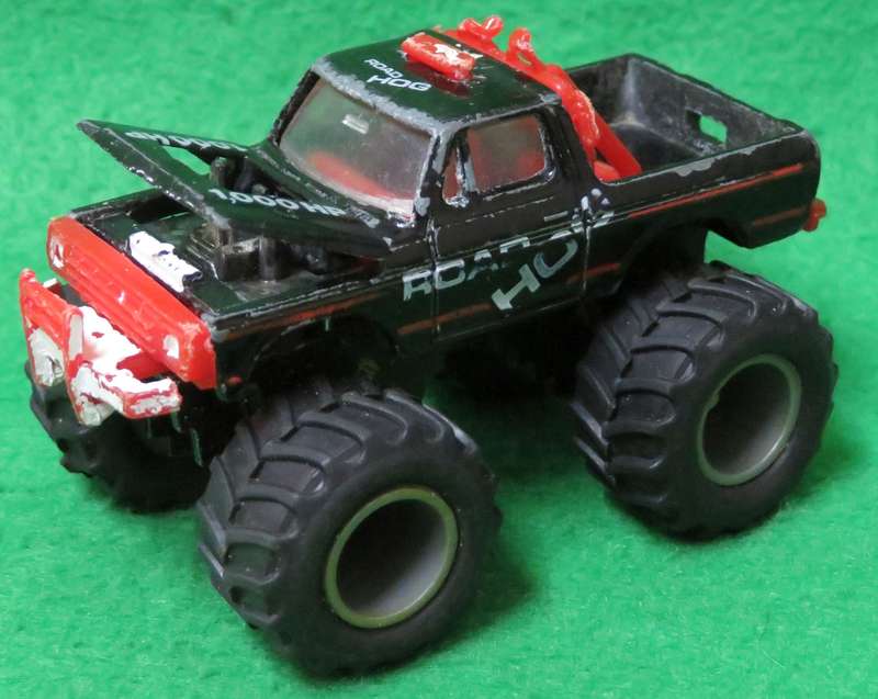 **Zee Toys**Ford Bronco Road Hog 4 X 4 (1978+)**Made in Hong Kong**Vintage**Rubber Tyres**