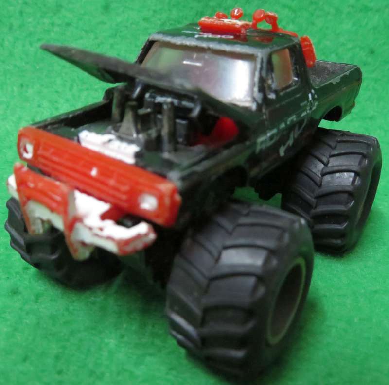 **Zee Toys**Ford Bronco Road Hog 4 X 4 (1978+)**Made in Hong Kong**Vintage**Rubber Tyres**