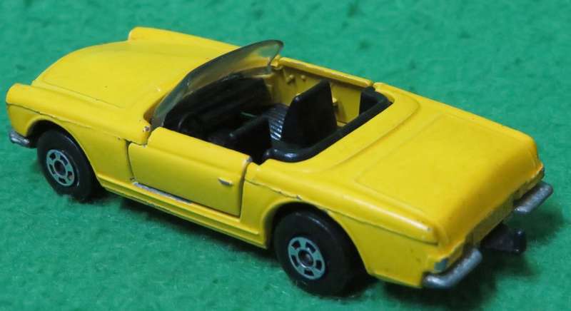 **Matchbox Lesney No.27**Mercedes 230 SL**1971**Vintage**Near mint condition**Opening doors**