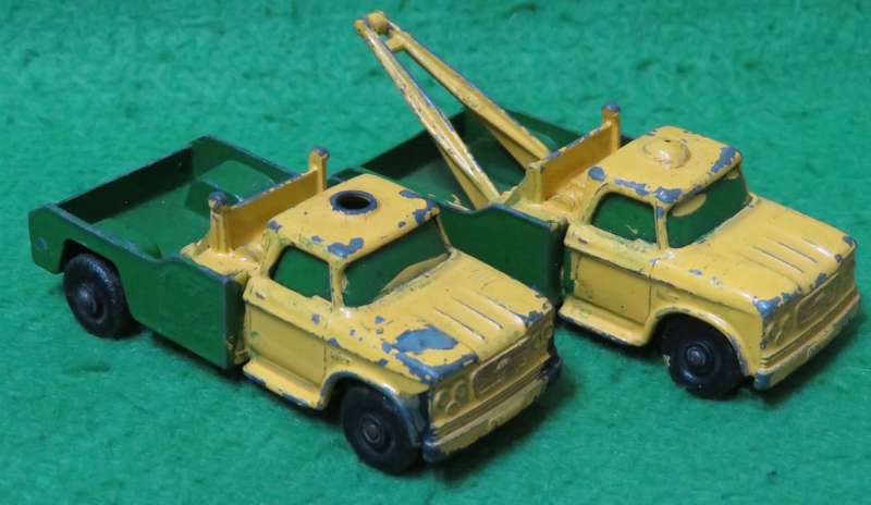 **Matchbox Lesney No.13**Dodge - Wreck Truck (you get both)**1968**Vintage**
