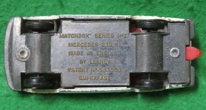 **Matchbox Lesney No.27**Mercedes 230 SL**1970**Vintage**Opening doors**