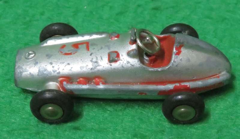 **Schuco Piccolo 703**Mercedes 2.5L**1964-1969**Vintage**Made in Western Germany**VHTF**