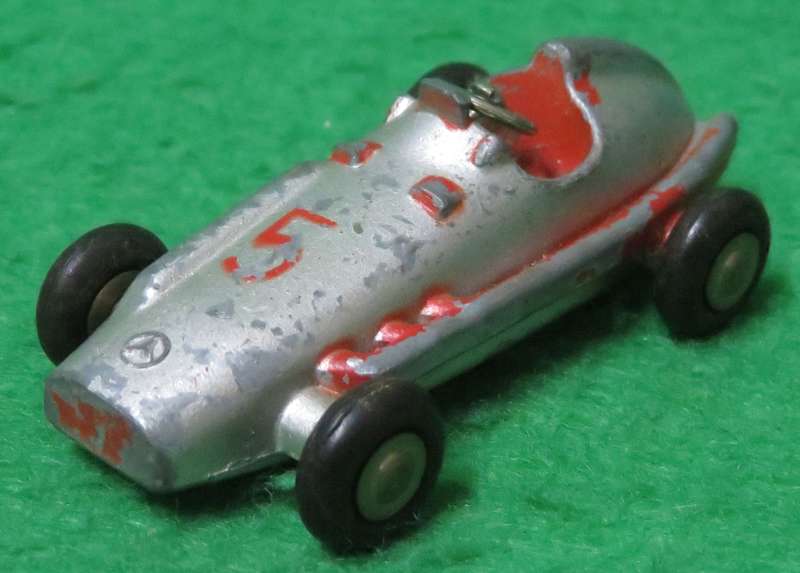 **Schuco Piccolo 703**Mercedes 2.5L**1964-1969**Vintage**Made in Western Germany**VHTF**