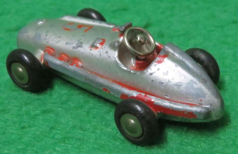**Schuco Piccolo 703**Mercedes 2.5L**1964-1969**Vintage**Made in Western Germany**VHTF**