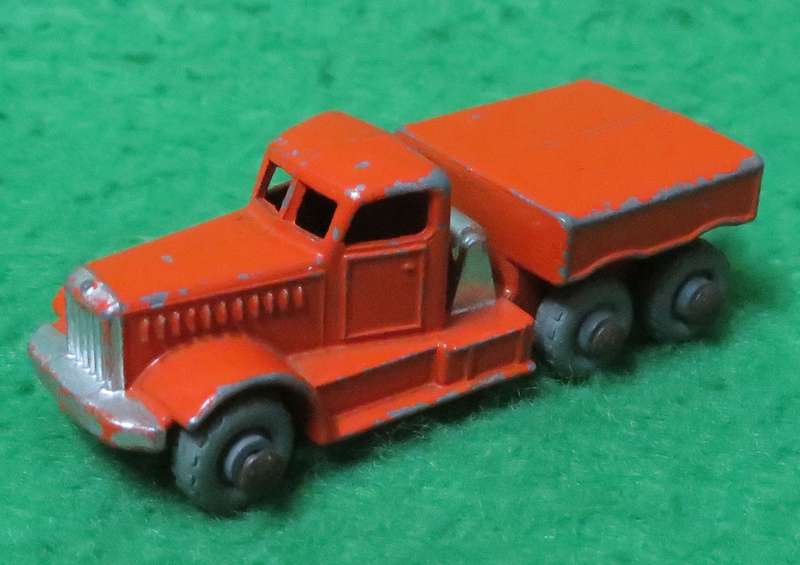 **Matchbox Moko Lesney No.15**Diamond-T Prime Mover**1958-1959**Vintage**