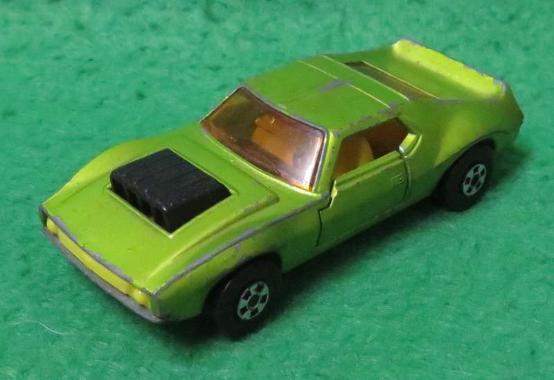 **Matchbox Lesney No.72**AMX Javelin**1972**Vintage**Doors open**