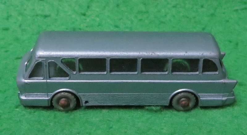 **Matchbox Lesney No. 42**Leyland Tiger Coach**1961-1967**Vintage**